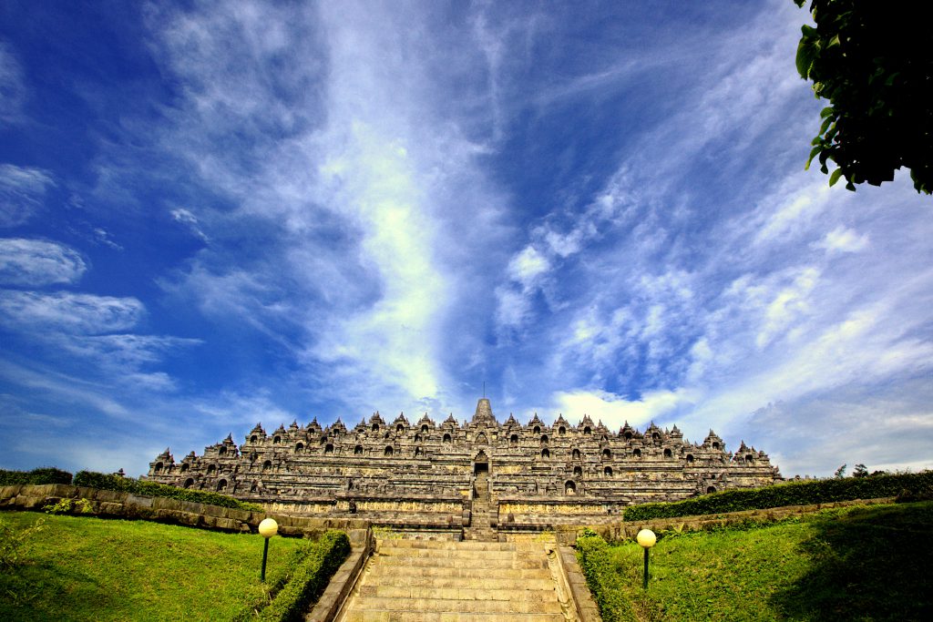 Borobudur has 25 events in 2007 - Taman Wisata Candi