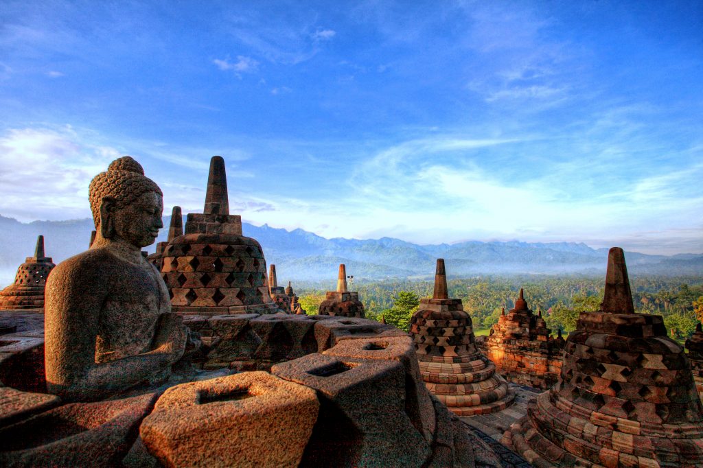Menjelajahi Candi Borobudur lewat Google Street View
