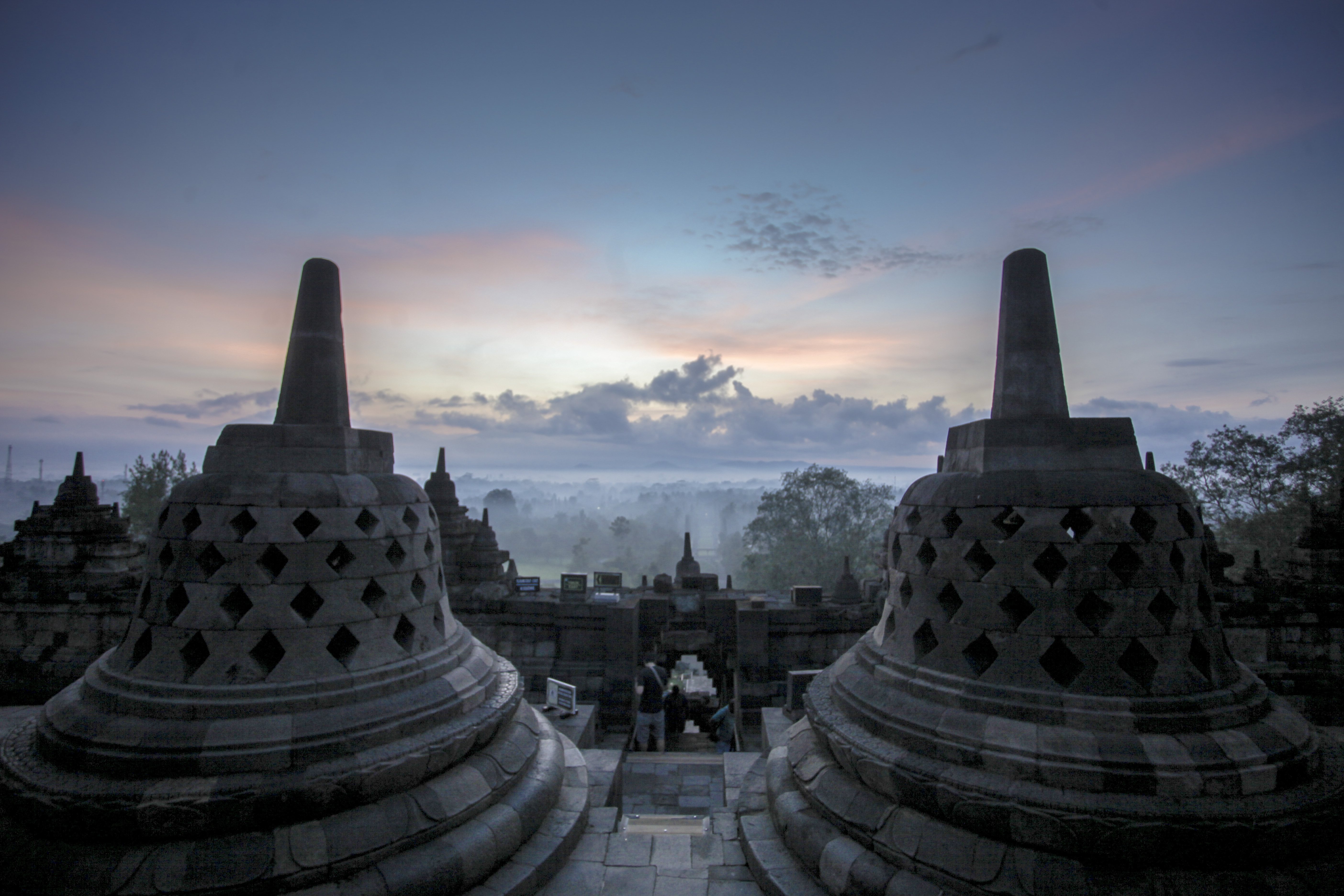Borobudur 6 Taman Wisata Candi