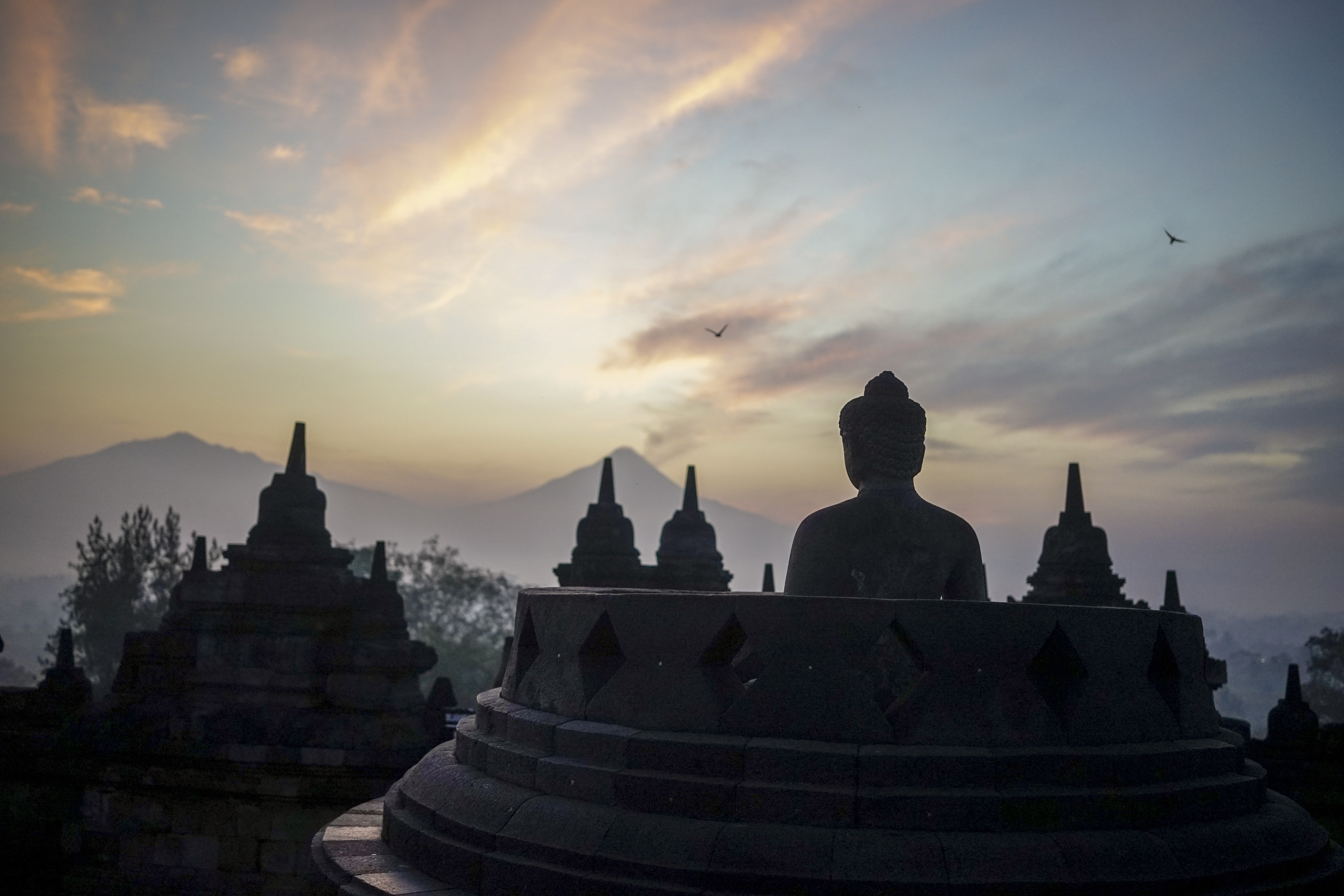 Borobudur Sunrise - Taman Wisata Candi
