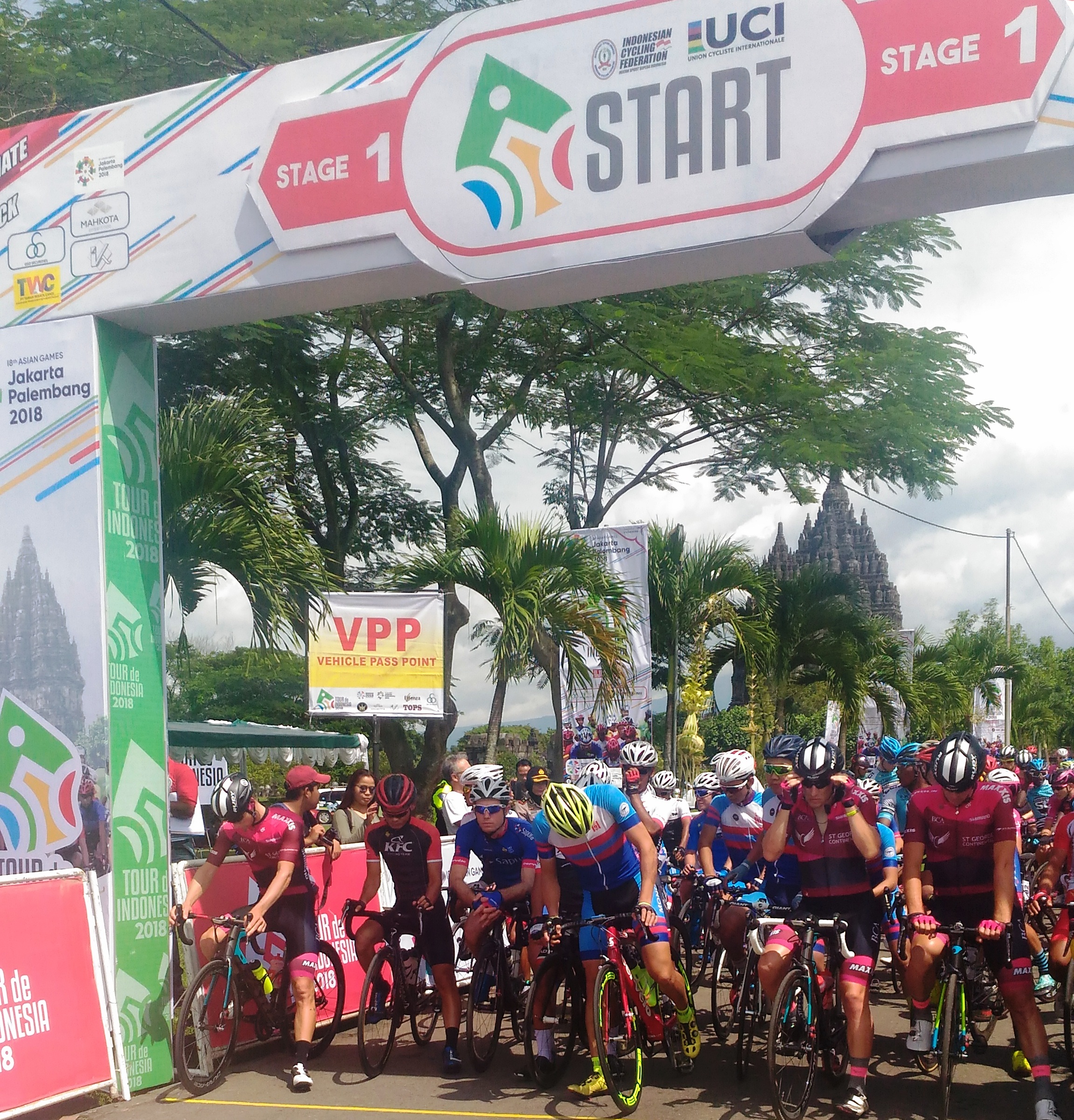 Tour de Indonesia 2018 start from Prambanan to Bali ...